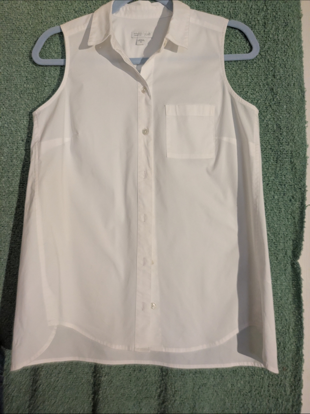 J. Jill Sleeveless White Button-Front Shirt